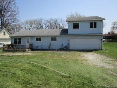 5601 RIVER Road