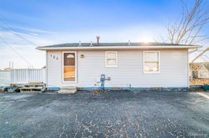 133 GRATIOT Boulevard