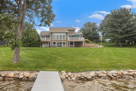 25287 Island View Lane