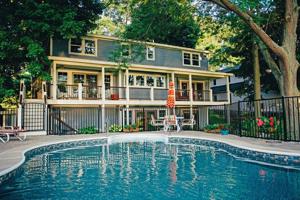 830 Hazelwood Drive