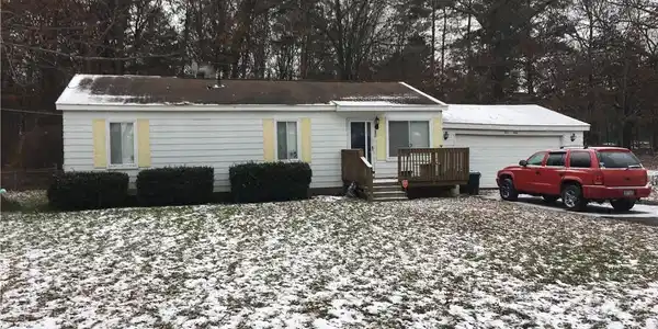360 CLAYBURN Boulevard