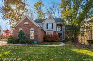 1419 WOODBRIDGE Lane