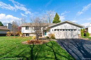 7666 PLEASANT MANOR Drive