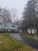 5065 GREENVIEW Drive