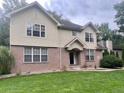 2176 Pleasant Ridge