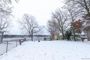 1065 E HURON RIVER Drive