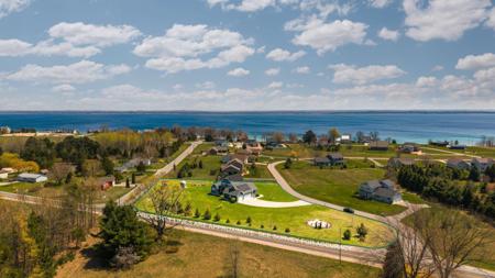 3833 Smokey Cove Drive