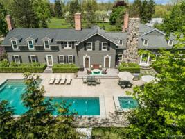 5653 SHADOW Lane