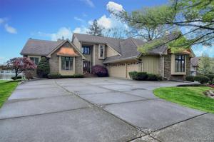 3521 LOCH BEND Drive