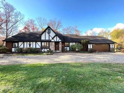 24711 Lakewood Drive