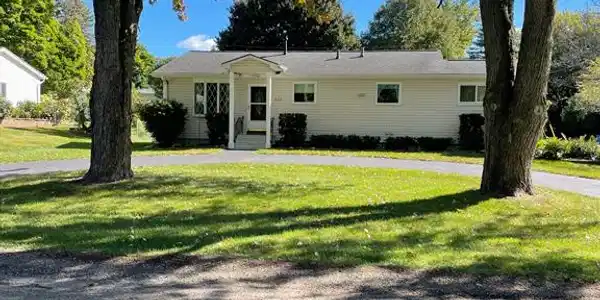 608 W Preda Drive