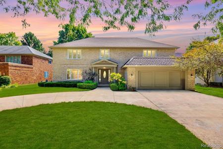 529 COVENTRY Lane