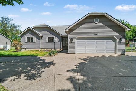 4660 Woodhull Drive