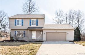 785 BAY CROSSING Drive
