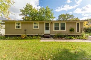 3476 MAPLE RIDGE Avenue