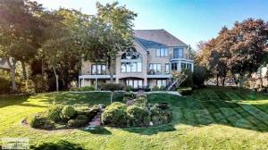 770 N RIVERSIDE