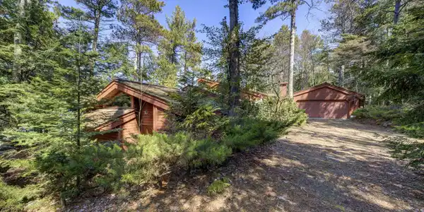 5593 N Leland Woods Drive