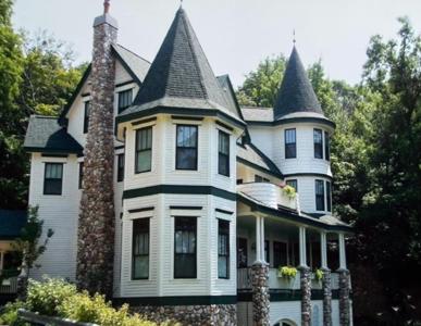 2370 Lake Road