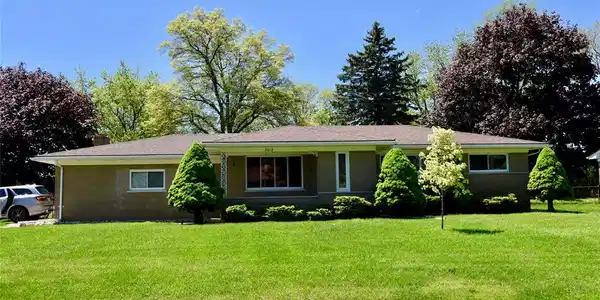 3015 GOLFHILL Drive