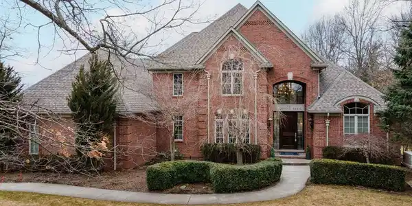 1261 LACROSSE TRAIL