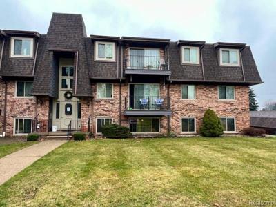 525 RIVIERA Drive