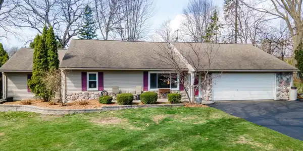 2941 Silverhill Drive