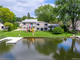 4999 WAVEWOOD Drive