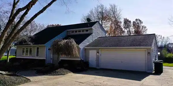 5690 HILLSBORO RD