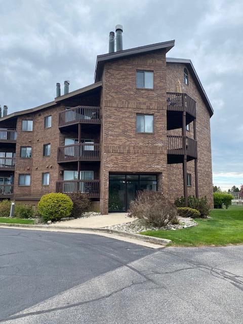 Image 3: condo 2
