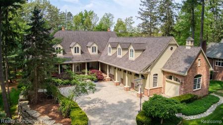 5556 ARBOR BAY Drive