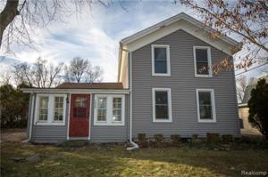 1423 MAIN Street