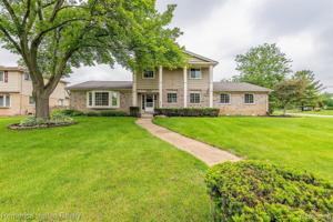 379 SHOTWELL CRT Court