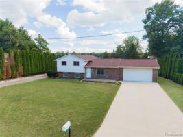 945 WOODRUFF LAKE Drive