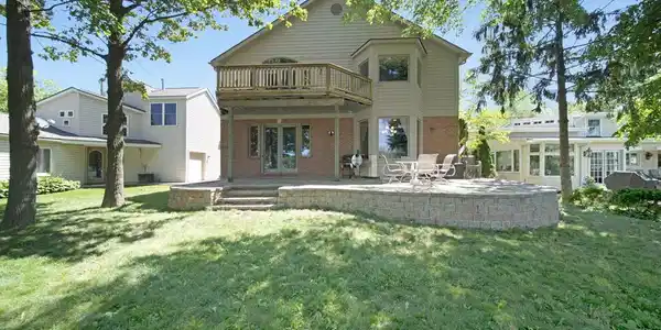 4713 CRESCENT Point