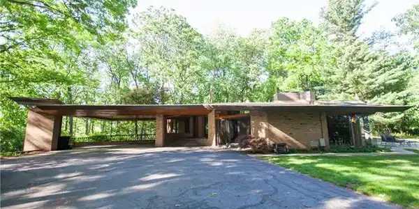 1475 LONE PINE Road