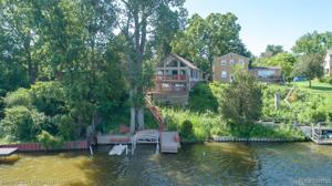 47612 W HURON RIVER Drive
