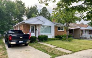 320 DICK S Avenue