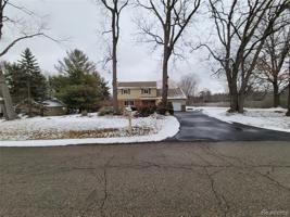 5510 CHICKADEE Lane