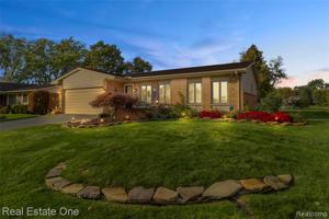 1907 LYSTER LANE