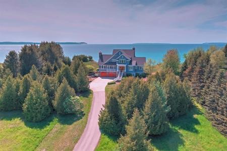 949 N Duck Lake Trail