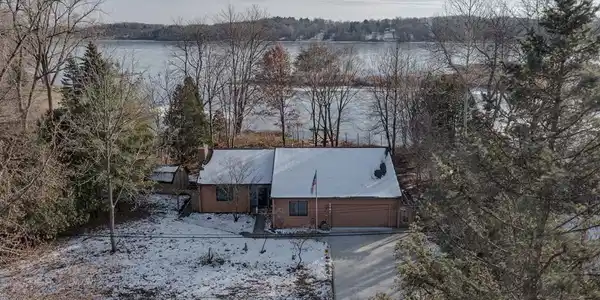2761 CANDLEWICK Drive