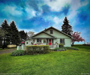 2109 S Lakeshore Rd.