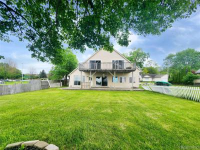 4390 Cass Elizabeth Road