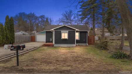 7243 Garvin