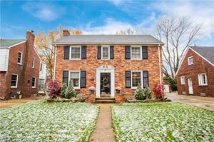 893 UNIVERSITY PL