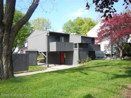 4521 LONDON Court