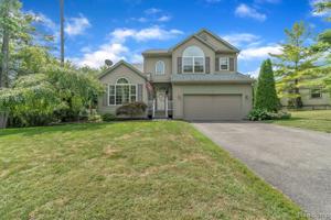 31 LAKESHORE POINTE Drive
