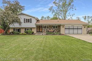 2103 HELMSFORD Drive