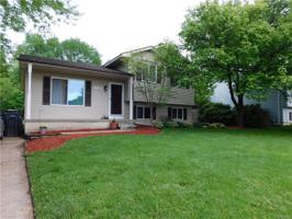 712 Cardinal Court
