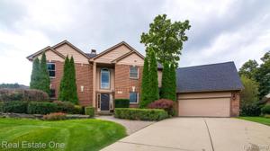 4457 WOODRIDGE Court